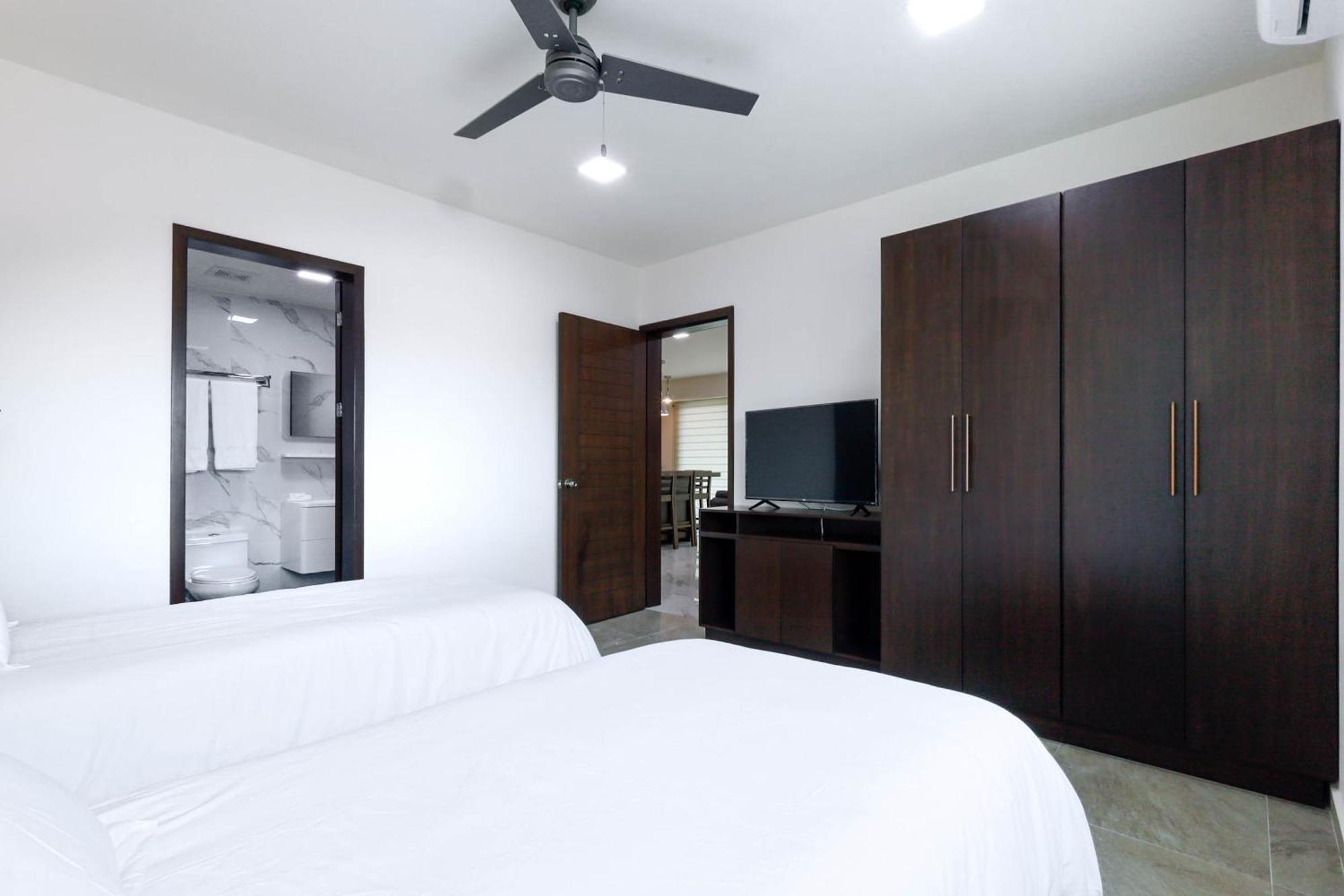 La Poza Suites Isla Mujeres Luaran gambar